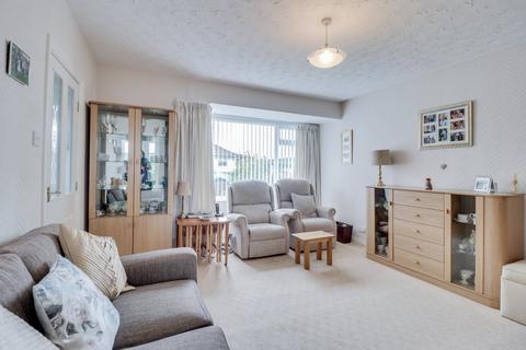 3 bedroom semi-detached house for sale, Moseley Wood Walk, Cookridge, Leeds, West Yorkshire, LS16