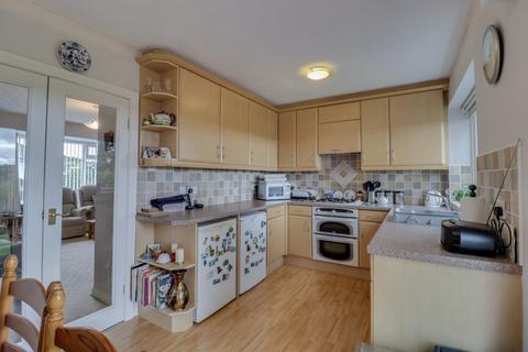 3 bedroom semi-detached house for sale, Moseley Wood Walk, Cookridge, Leeds, West Yorkshire, LS16