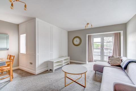 2 bedroom apartment to rent, Stourbridge Road, Stourbridge, West Midlands, DY9
