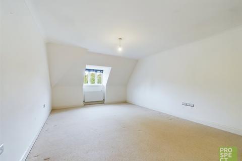 2 bedroom apartment to rent, Shoppenhangers Road, Maidenhead, Berkshire, SL6