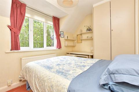 14 Hereward Avenue, Purley, CR8 2NN