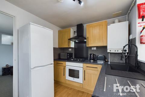 1 bedroom parking to rent, Coppermill Road, Wraysbury, Staines-upon-Thames, Berkshire, TW19