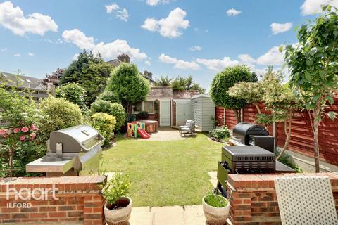 3 bedroom terraced house for sale, Cavendish Gardens, Barking