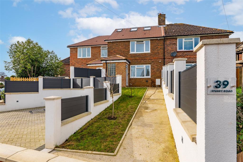 Stuart Road, Reigate, Surrey, RH2 3 bed terraced house for sale £575,000