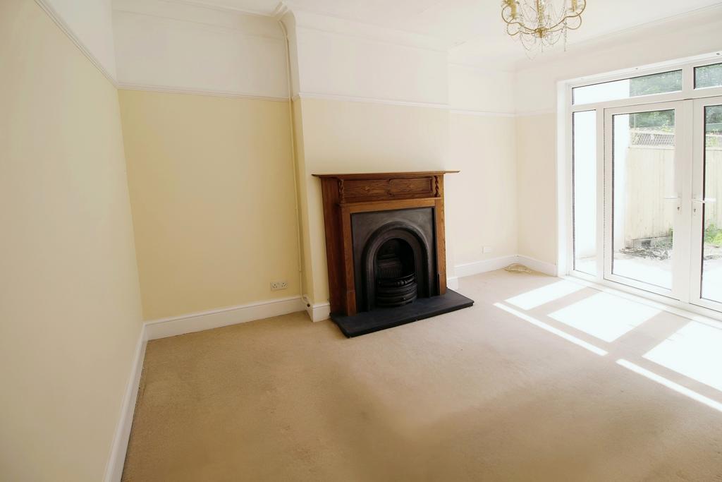 Cecil Road, Gowerton, Swansea 3 bed semidetached house for sale £240,000