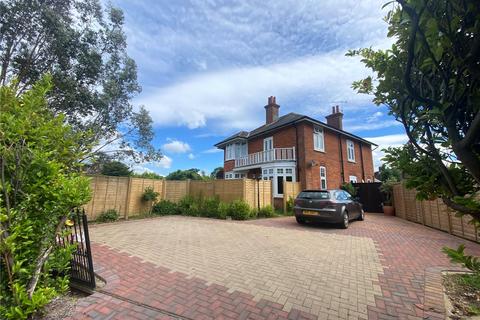 4 bedroom detached house to rent, Wimborne Road, Walford, Wimborne, Dorset, BH21