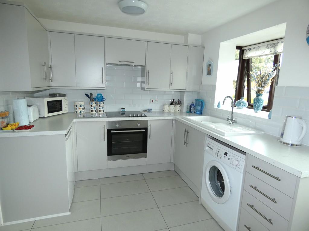 2 bed end terrace for sale Chatsworth Road, West