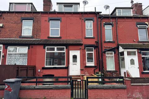 2 bedroom terraced house to rent, Strathmore Street, Leeds, LS9