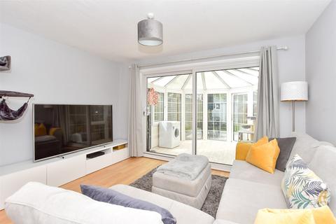 2 bedroom end of terrace house for sale, Charles Avenue, Chichester, West Sussex