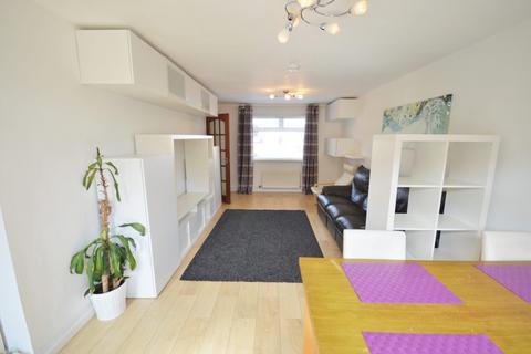 4 bedroom end of terrace house to rent, 2006L – Hillwood Terrace, Edinburgh, EH28 8QA