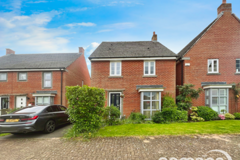 4 bedroom detached house for sale, Englefield Way, Basingstoke, Hampshire