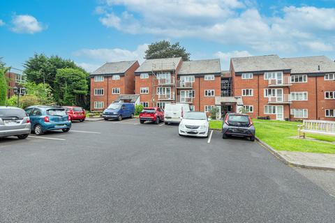 2 bedroom flat for sale, Severn Court, Corbett Avenue, Droitwich. WR9 7DL