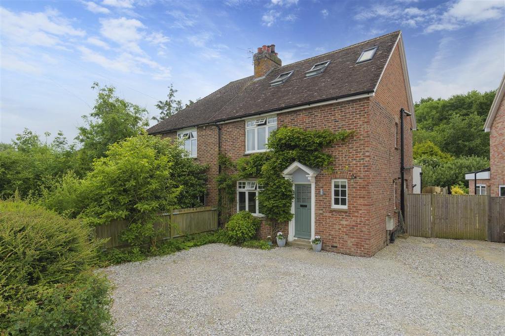 Bramble Villas, Bramble Lane, Wye 3 bed semidetached house for sale