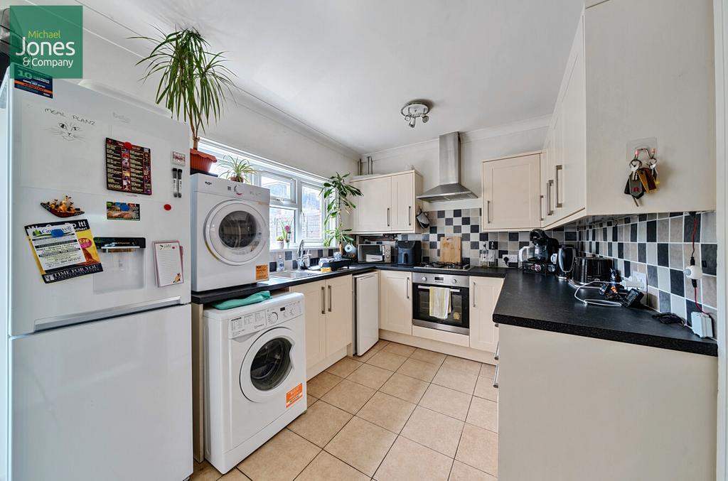St. Anselms Road, Worthing, West... 2 bed terraced house to rent £
