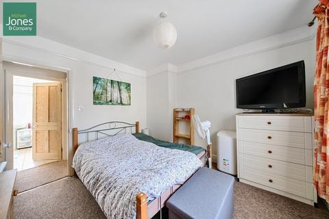 2 bedroom terraced house to rent, St. Anselms Road, Worthing, West Sussex, BN14