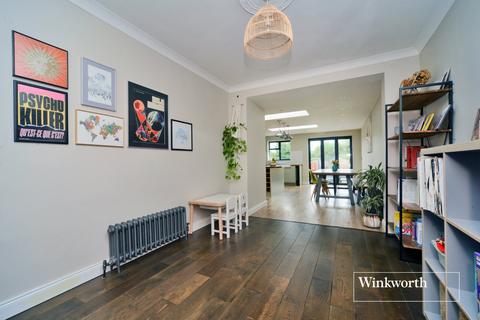 3 bedroom terraced house for sale, Ardrossan Gardens, Worcester Park, Surrey, KT4