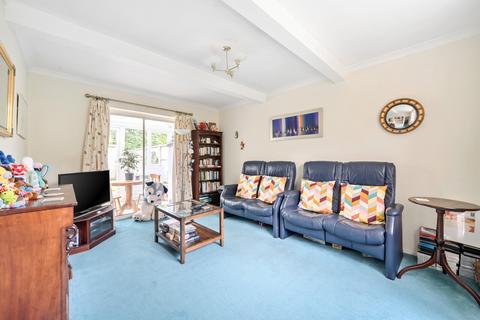 26 Bannisters Road, Guildford, GU2 7QZ