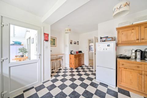 26 Bannisters Road, Guildford, GU2 7QZ