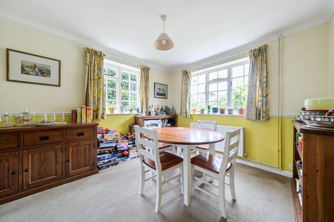 26 Bannisters Road, Guildford, GU2 7QZ