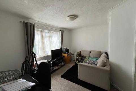 34 Dairymans Walk, Guildford, GU4 7FE
