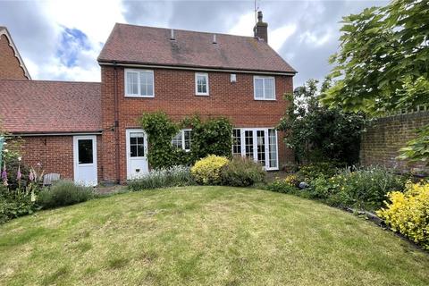 1 Romagne Close, Horndon On The Hill, Stanford-le-hope, SS17 8LH