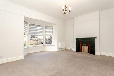 2 bedroom apartment to rent, St. Marys Walk, Harrogate, HG2