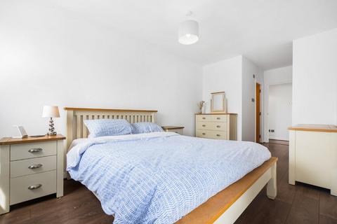 2 bedroom apartment to rent, Maritime Quay London E14