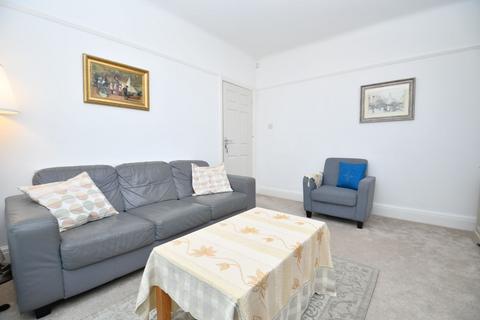 68 Park Road, Salford, M6 8JR