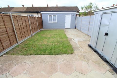 3 bedroom terraced house for sale, Trelawney Avenue, Langley