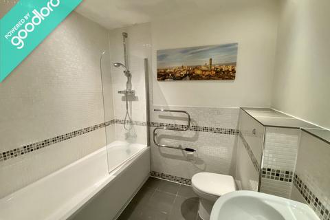2 bedroom apartment to rent, Water Street, Salford, M3 4JE