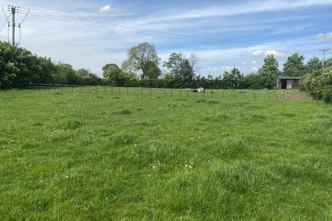 Farm land for sale, Pony Paddock & Stable with Tack Room at Arkendale between Knaresborough & Harrogate