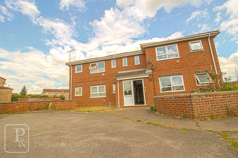 Studio to rent, Kingfisher Close, Colchester, Essex, CO4
