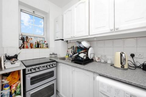 3 bedroom flat for sale, Betts House, Betts Street, London, E1 8HN