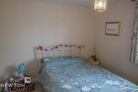 2 bedroom flat to rent, Waterfields, Retford DN22