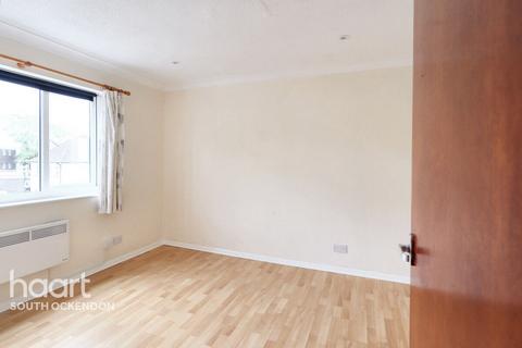 23 Benyon Path, South Ockendon, RM15 6PE