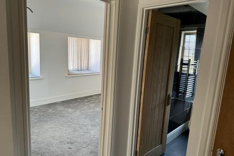 1 bedroom flat to rent, Market Street, Stourbridge DY8