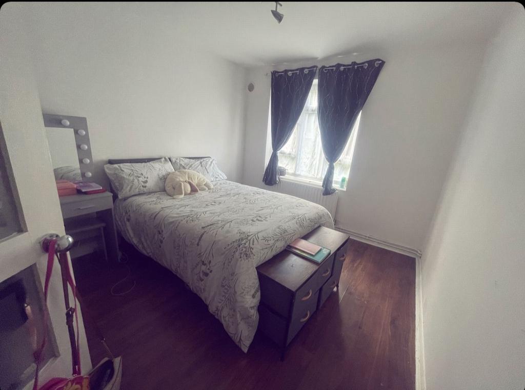 Coleford House, Kingsbridge Road... 1 bed flat to rent £1,408 pcm (£