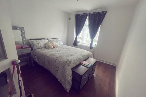1 bedroom flat to rent, Coleford House,, Kingsbridge Road,, Romford, Harold Hill, RM3