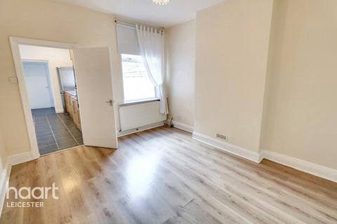 45 Central Road, Leicester, LE3 5EJ