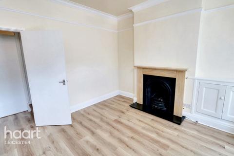 45 Central Road, Leicester, LE3 5EJ