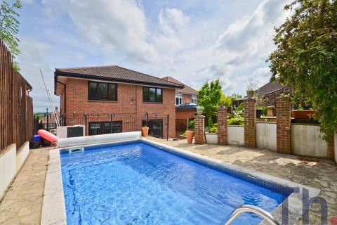 4 bedroom detached house for sale, Carisbrooke, Newport PO30