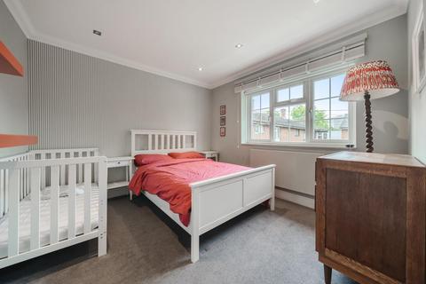 137 Strathdon Drive, London, SW17 0PS