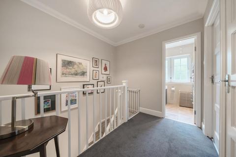 137 Strathdon Drive, London, SW17 0PS
