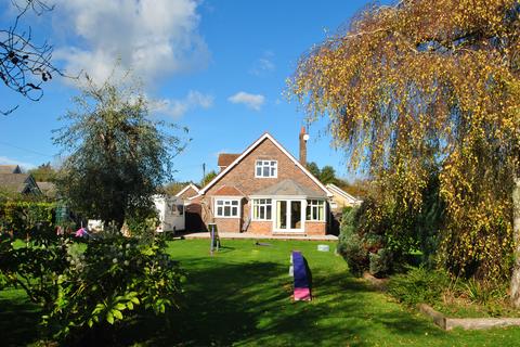 3 bedroom detached house for sale, Glyn Place, East Melbury SP7