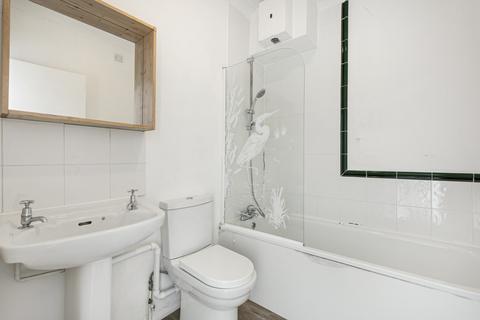 6d Pyrland Road, London, N5 2JD