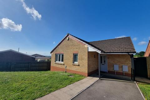 2 bedroom bungalow to rent, Drinkwater Rise, ,