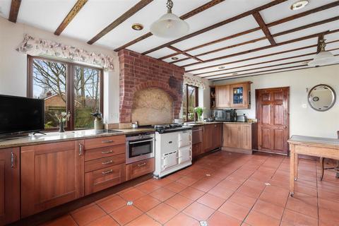 4 bedroom detached house for sale, Church Lane, Earls Croome, Worcester