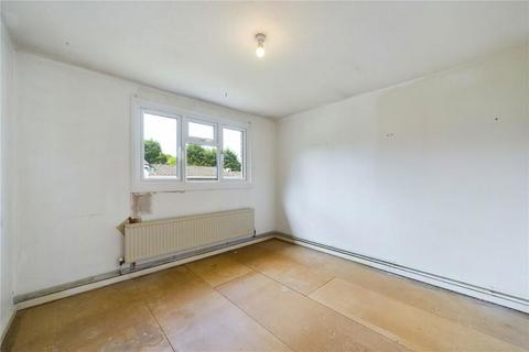 2 bedroom flat for sale, Henderson Road, Broadfield, Crawley, West Sussex, RH11 9HY