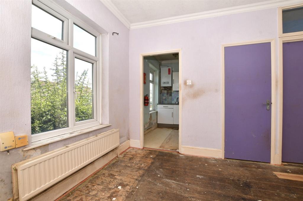 Studio Room