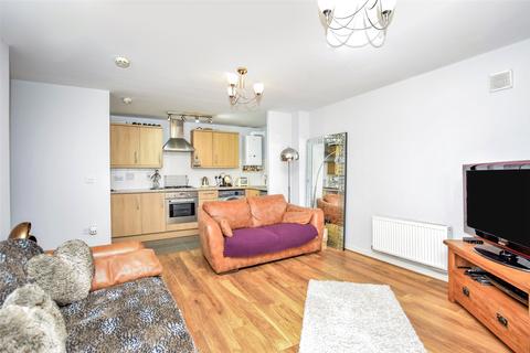 2 bedroom apartment for sale, Farnborough, Hampshire GU14